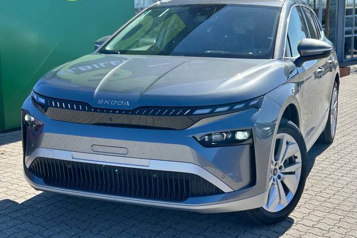 Grå Skoda Enyaq fra 2026