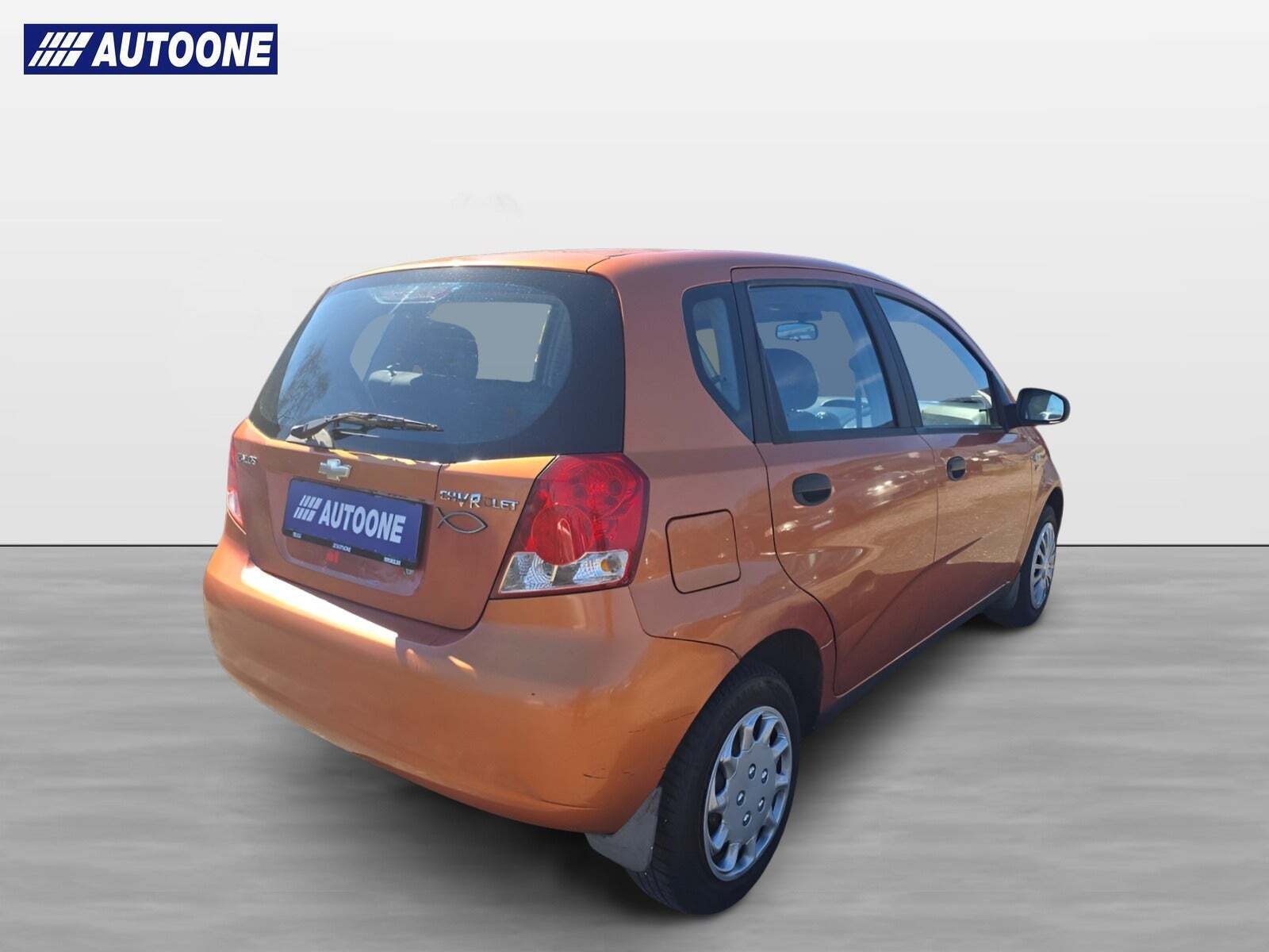 Orange Chevrolet Kalos fra 2006