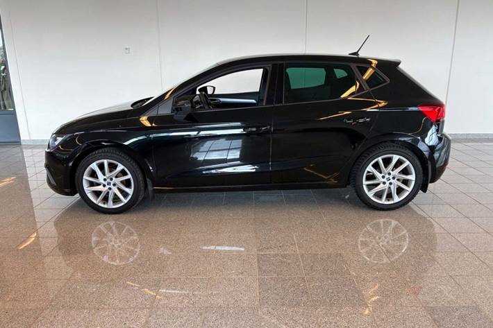 Sort Seat Ibiza fra 2022