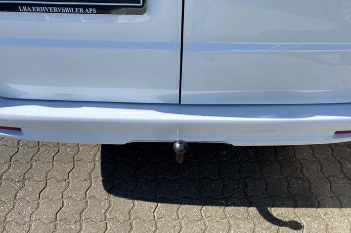 Hvid Mercedes Vito 114 fra 2025