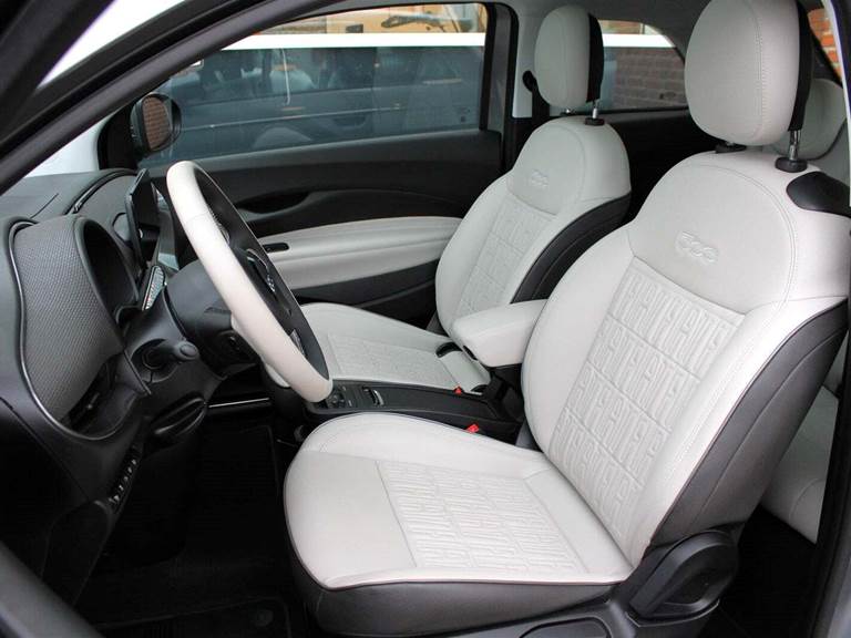 Fiat 500e 42 la Prima