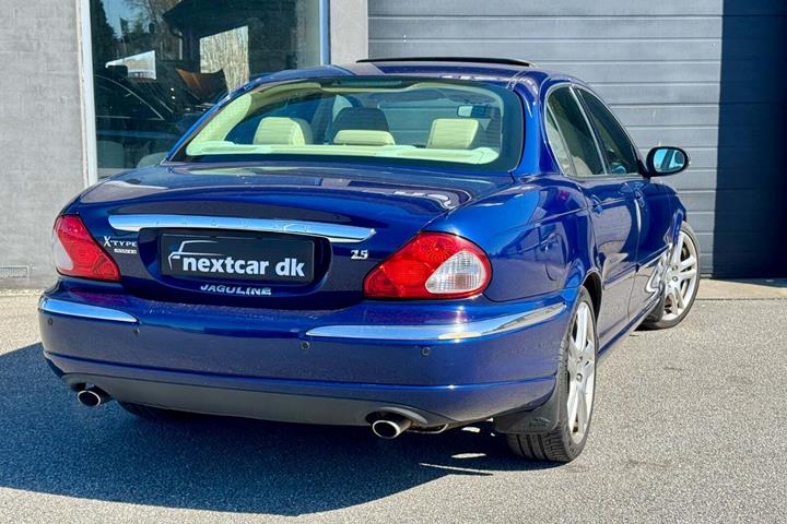 undefined Jaguar X-type fra 2003 set udefra