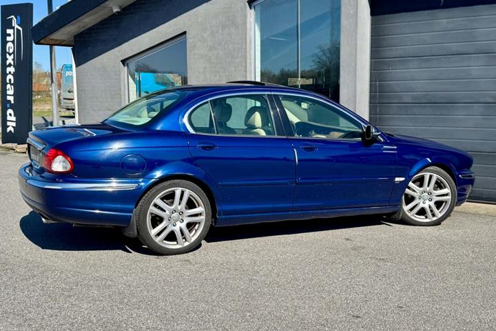 undefined Jaguar X-type fra 2003 set udefra
