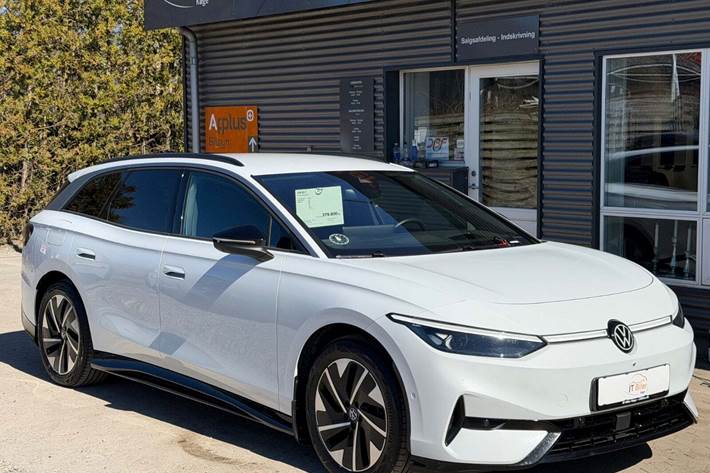 Hvid VW ID.7 fra 2025