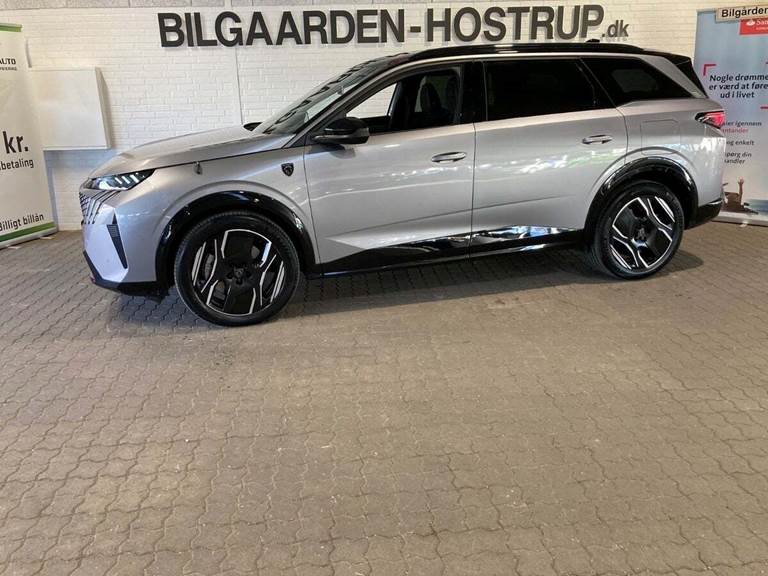 Peugeot e-5008 77 GT 7prs