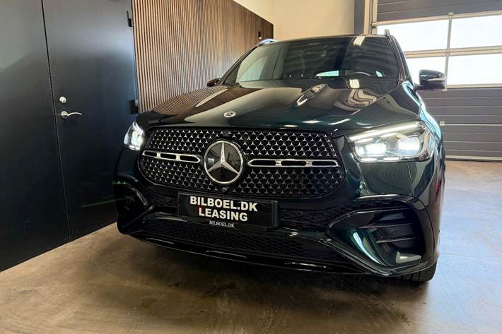 Grøn Mercedes GLE350 de fra 2025