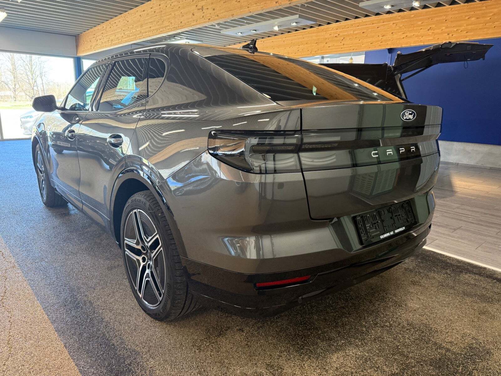 Ford Capri 77 Premium Extended Range