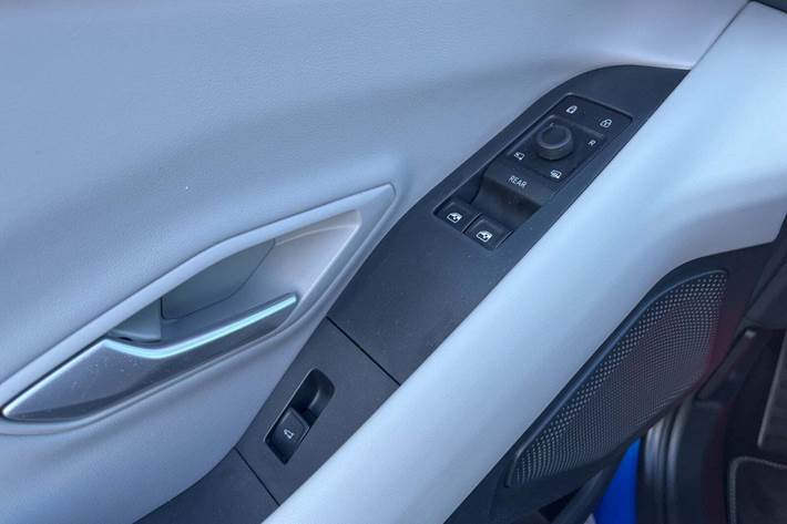 Blå Ford Explorer fra 2024