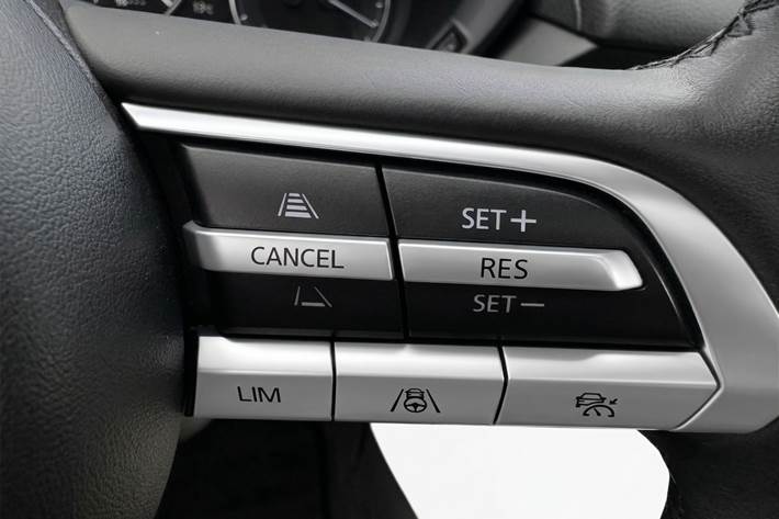 Rød Mazda MX-30 fra 2020