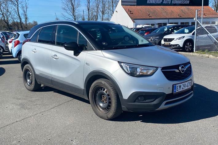 Sølv Opel Crossland X fra 2019