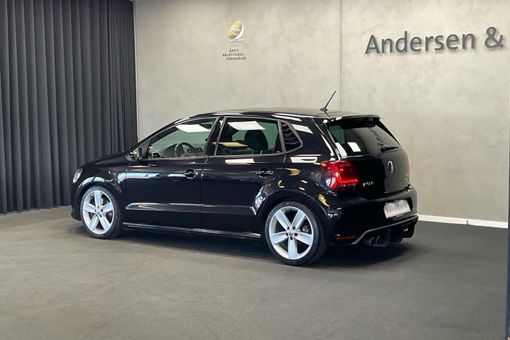 Sort VW Polo fra 2017
