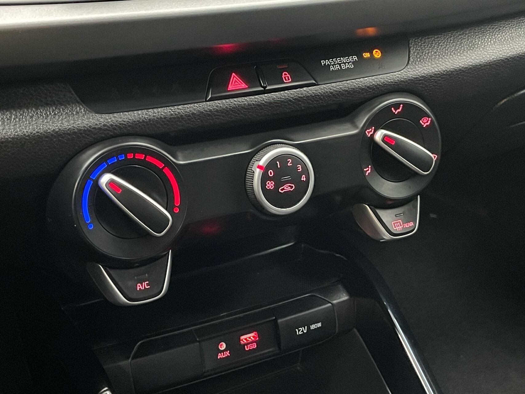 Hvid Kia Rio fra 2017