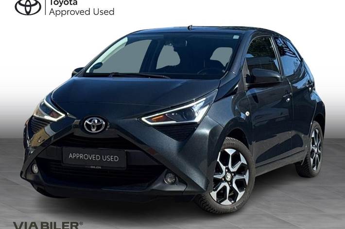 Grå Toyota Aygo fra 2020