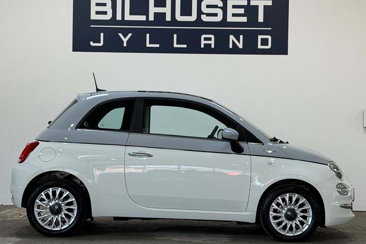 Hvid Fiat 500 fra 2021