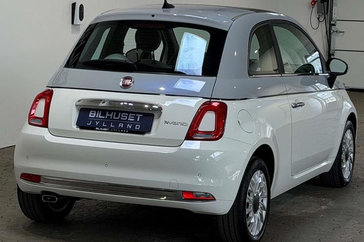 Hvid Fiat 500 fra 2021