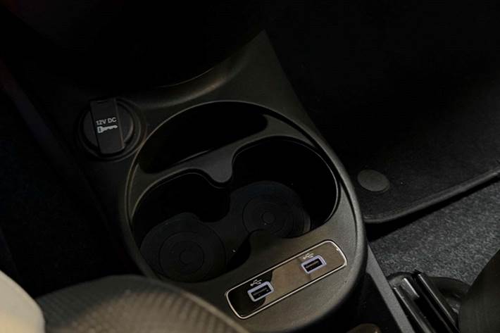 Hvid Fiat 500 fra 2021