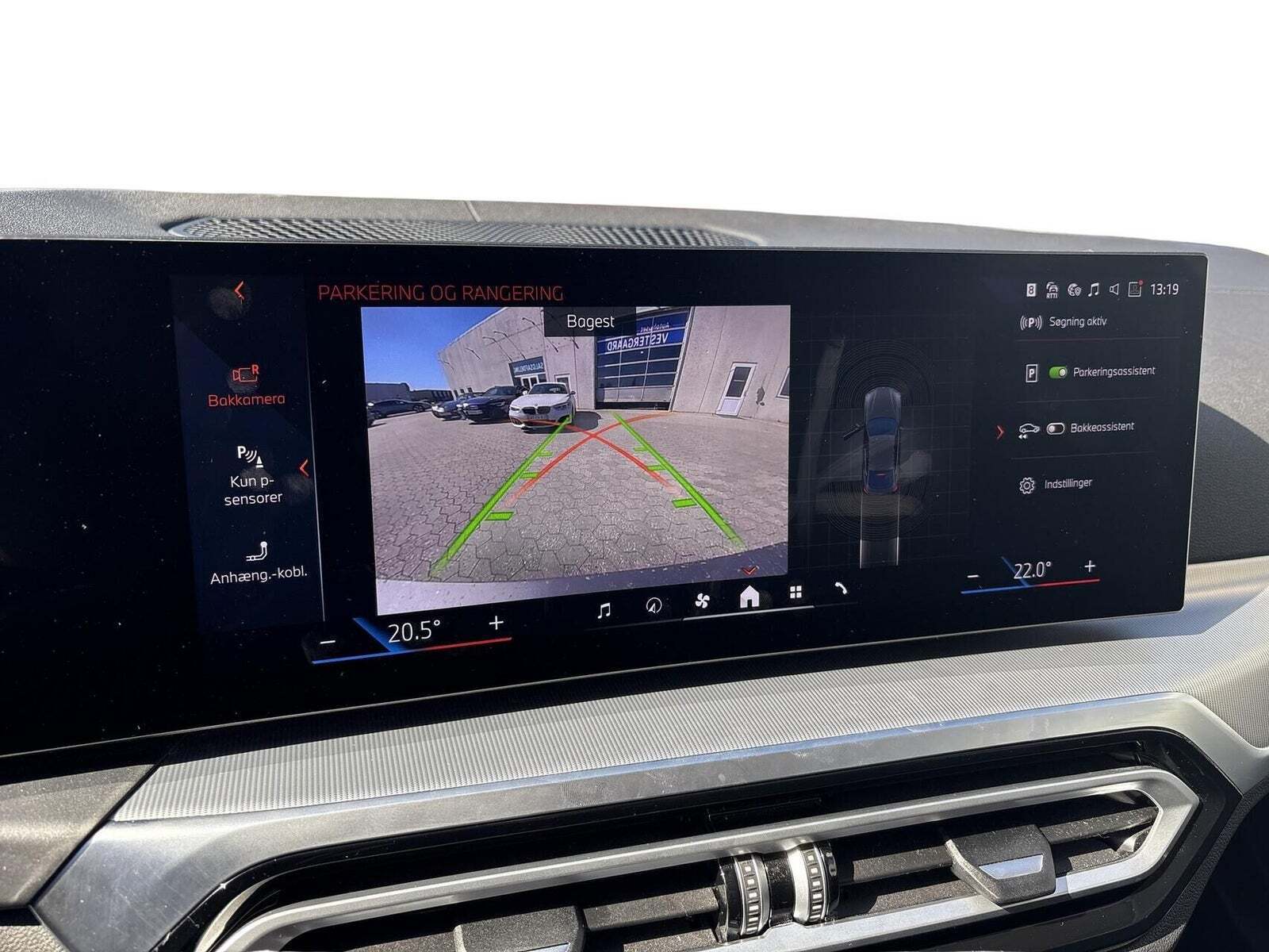 Grå BMW i4 fra 2024