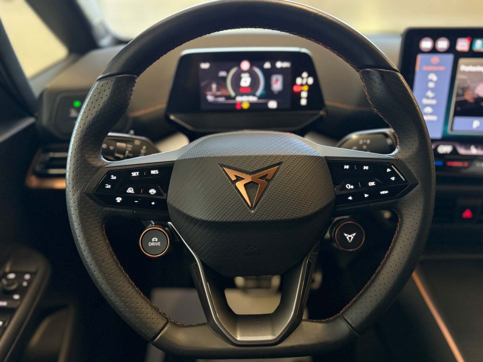 Hvid Cupra Born fra 2025