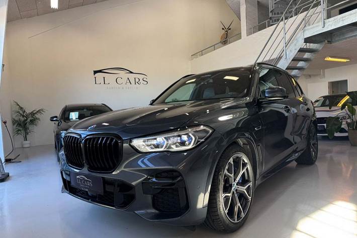undefined BMW X5 fra 2021