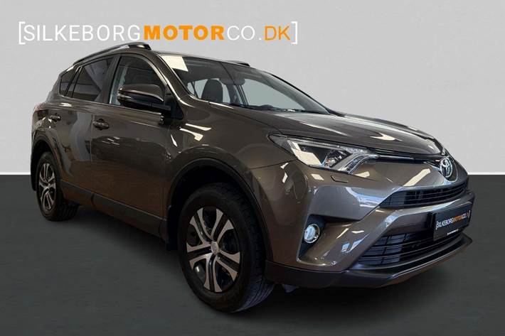 Grå Toyota RAV4 fra 2016