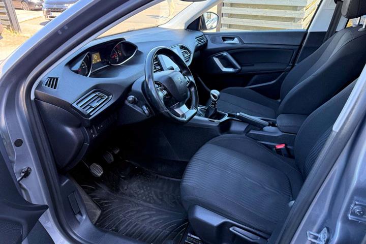 undefined Peugeot 308 fra 2016