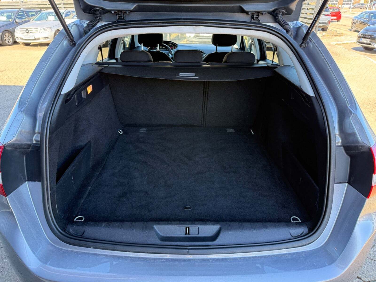 undefined Peugeot 308 fra 2016