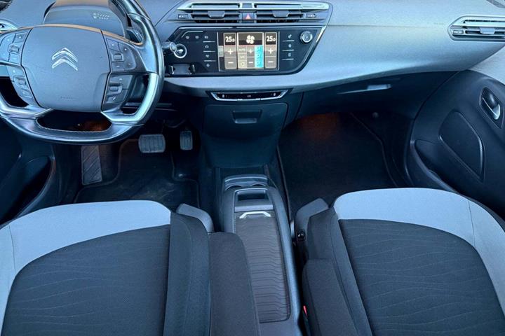 undefined Citroën Grand C4 Picasso fra 2016 set indefra