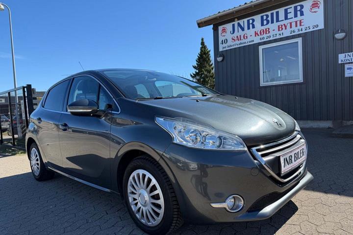 undefined Peugeot 208 fra 2015