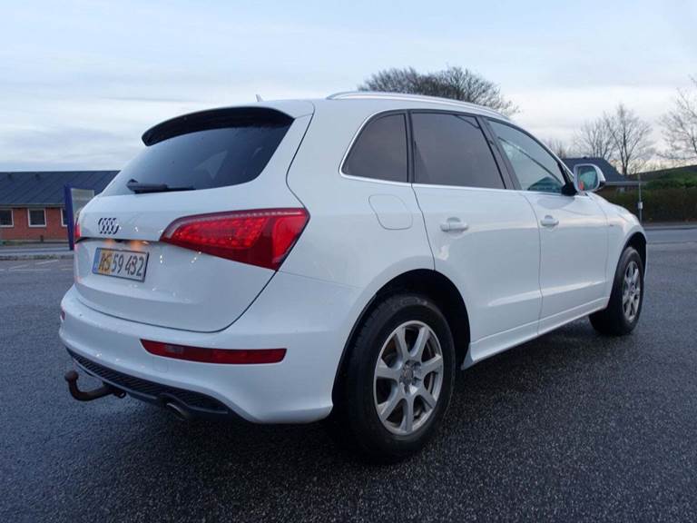 Audi Q5 3,0 TDi 240 S-line quattro S-tr. Van