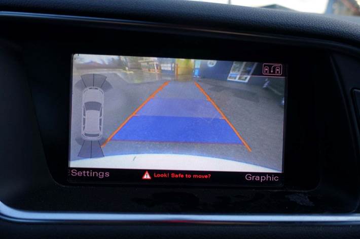 Hvid Audi Q5 fra 2012