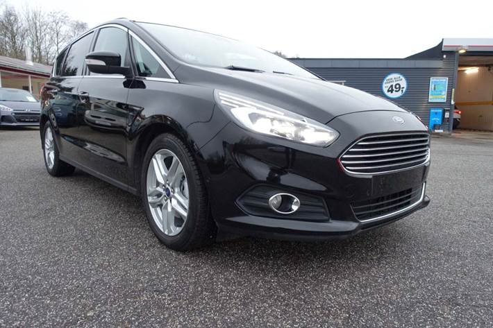 Sort Ford S-MAX fra 2017