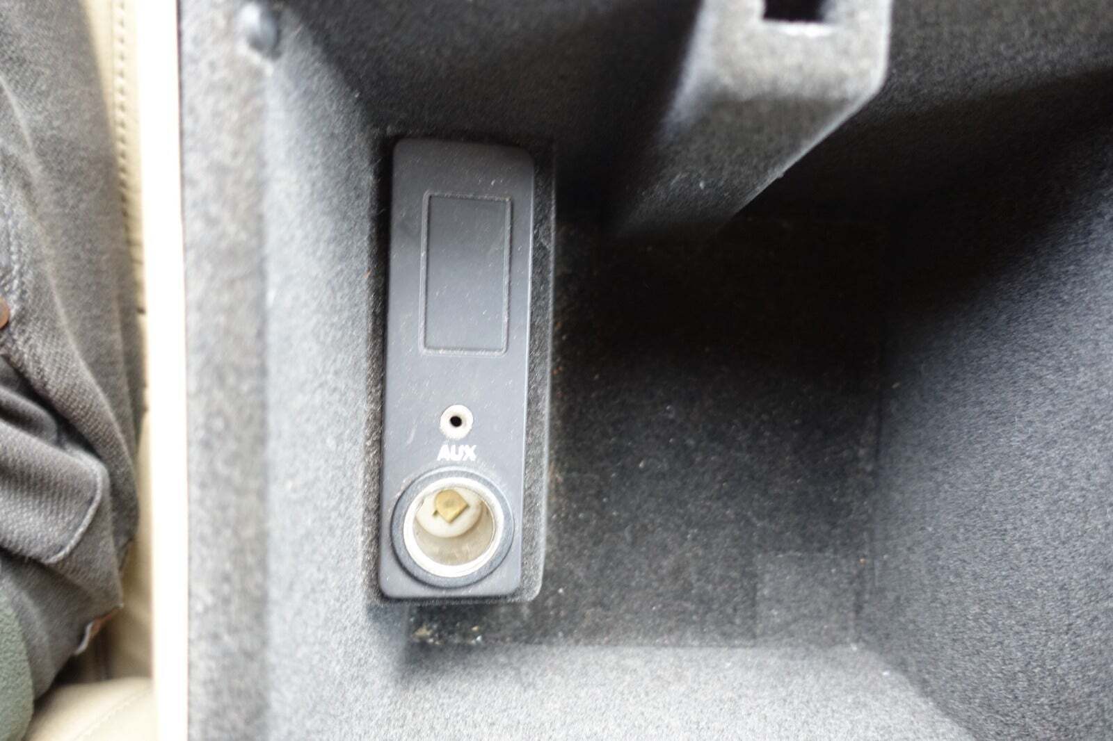 Sort Jaguar XF fra 2009