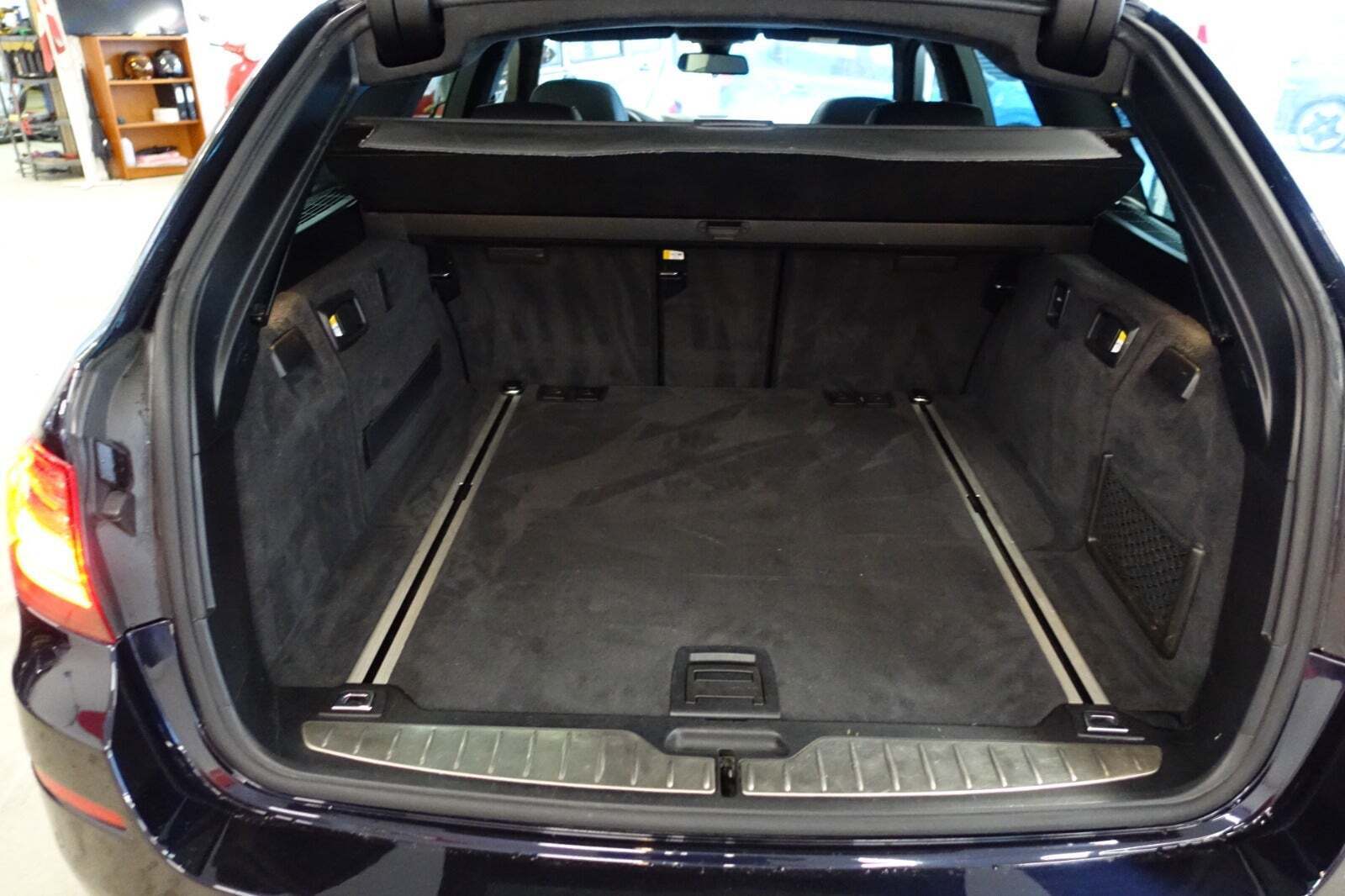 Sort BMW 535d fra 2015