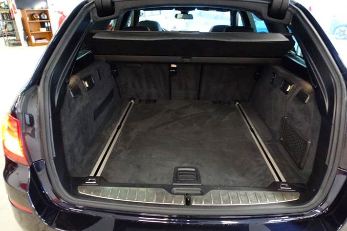 Sort BMW 535d fra 2015