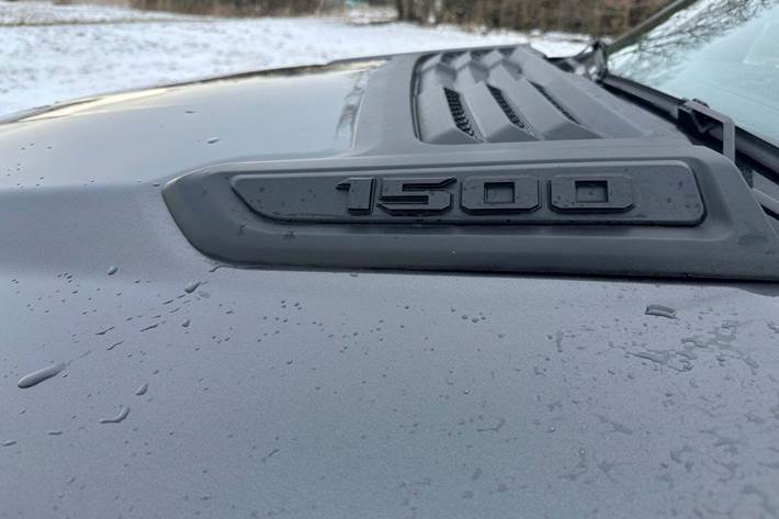 Brun Dodge RAM 1500 fra 2022