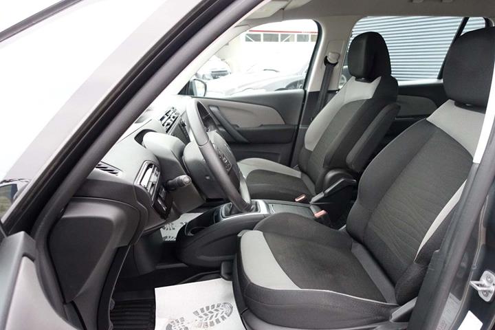 Grå Citroën Grand C4 Picasso fra 2015