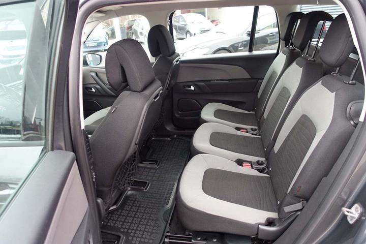 Grå Citroën Grand C4 Picasso fra 2015