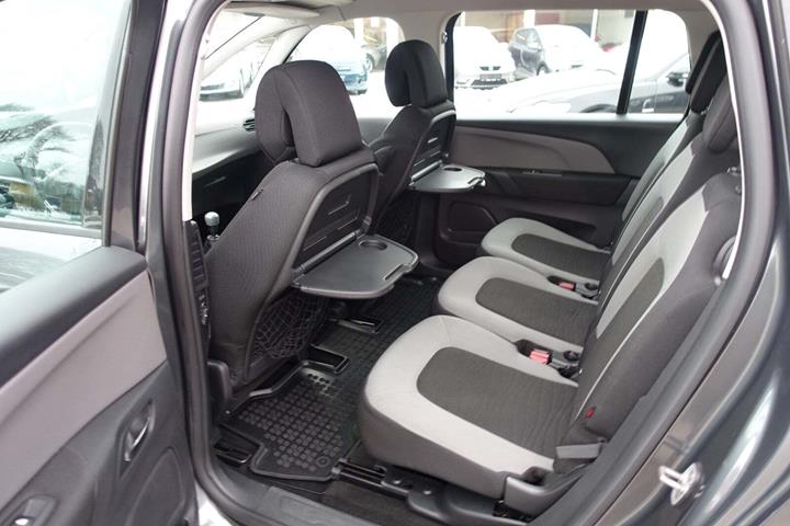 Grå Citroën Grand C4 Picasso fra 2015