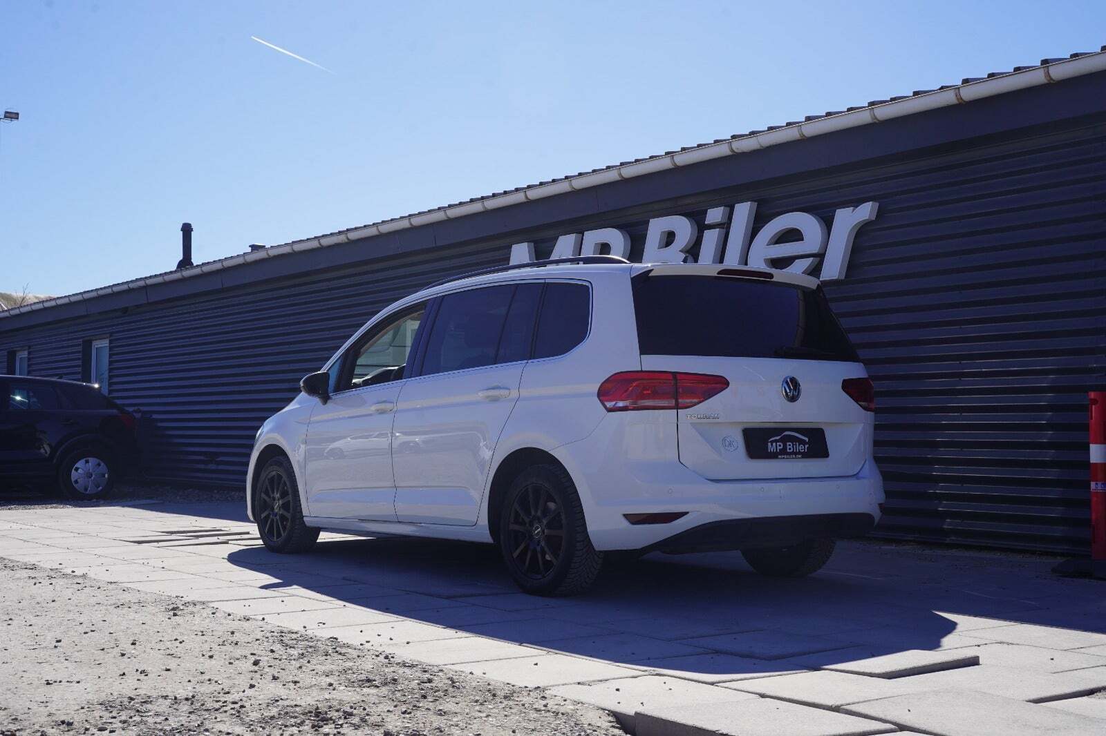 Hvid VW Touran fra 2019