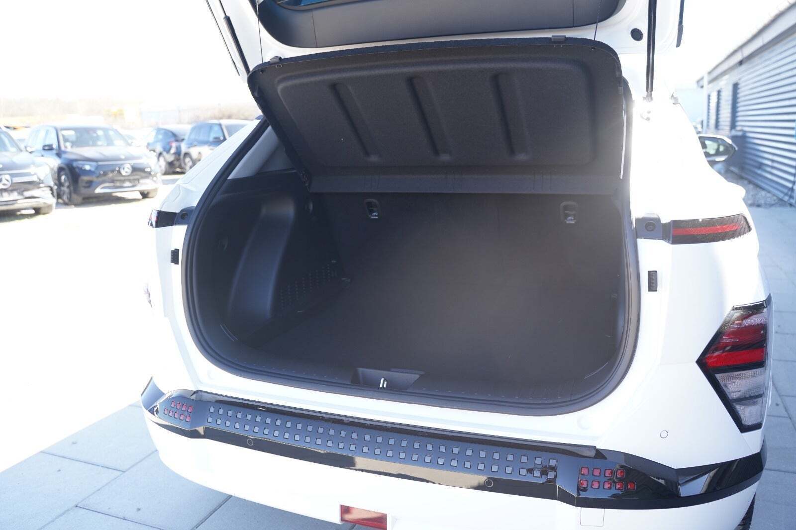 Hvid Hyundai Kona fra 2024