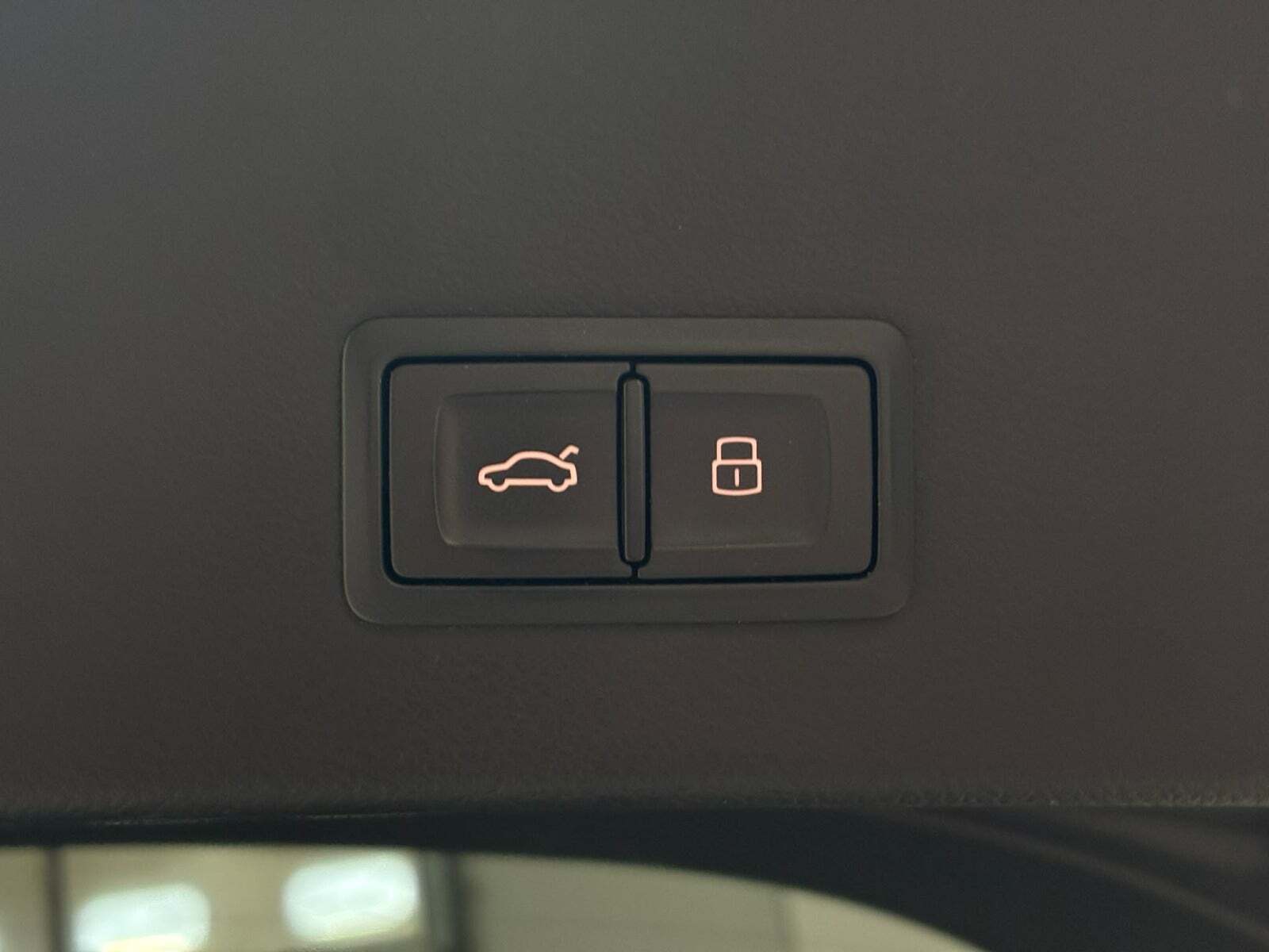 Grå Audi S6 fra 2018