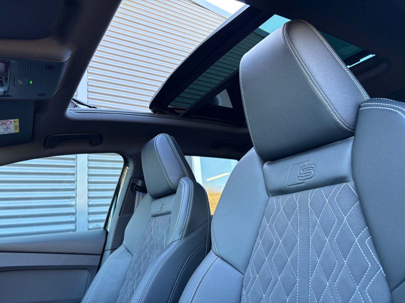 Sort Audi Q4 e-tron fra 2022