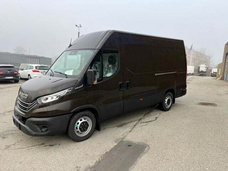 Iveco Daily 3,0 35S18 12m³ Van AG8