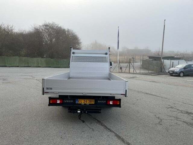 Hvid Iveco Daily fra 2025