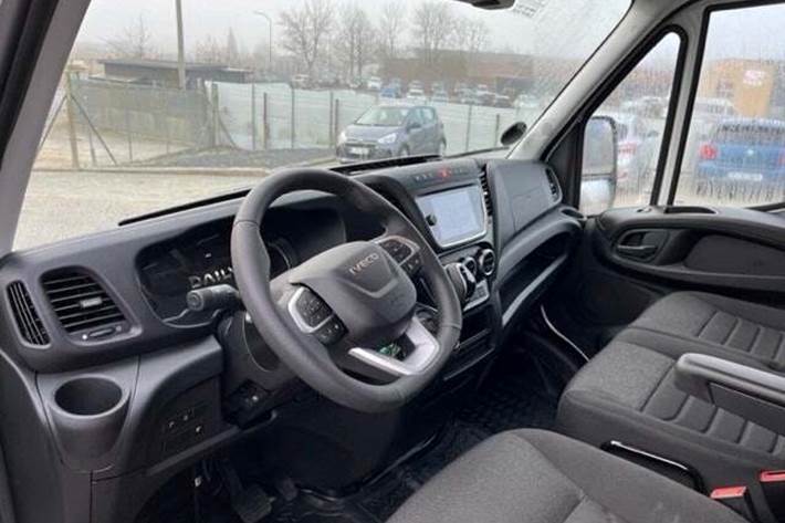 Hvid Iveco Daily fra 2025