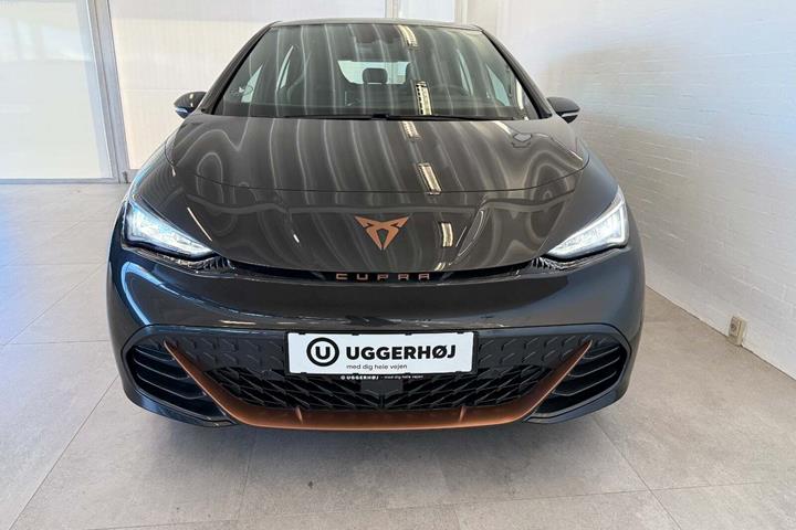 Grå Cupra Born fra 2024