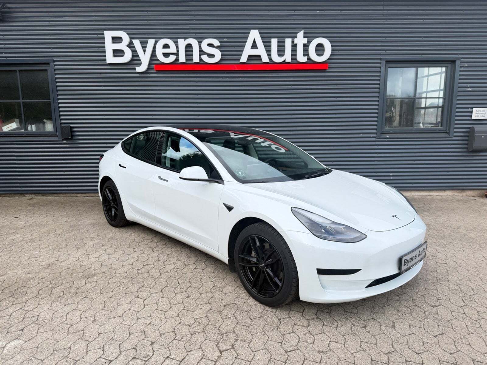 Tesla Model 3 Standard Range+ RWD