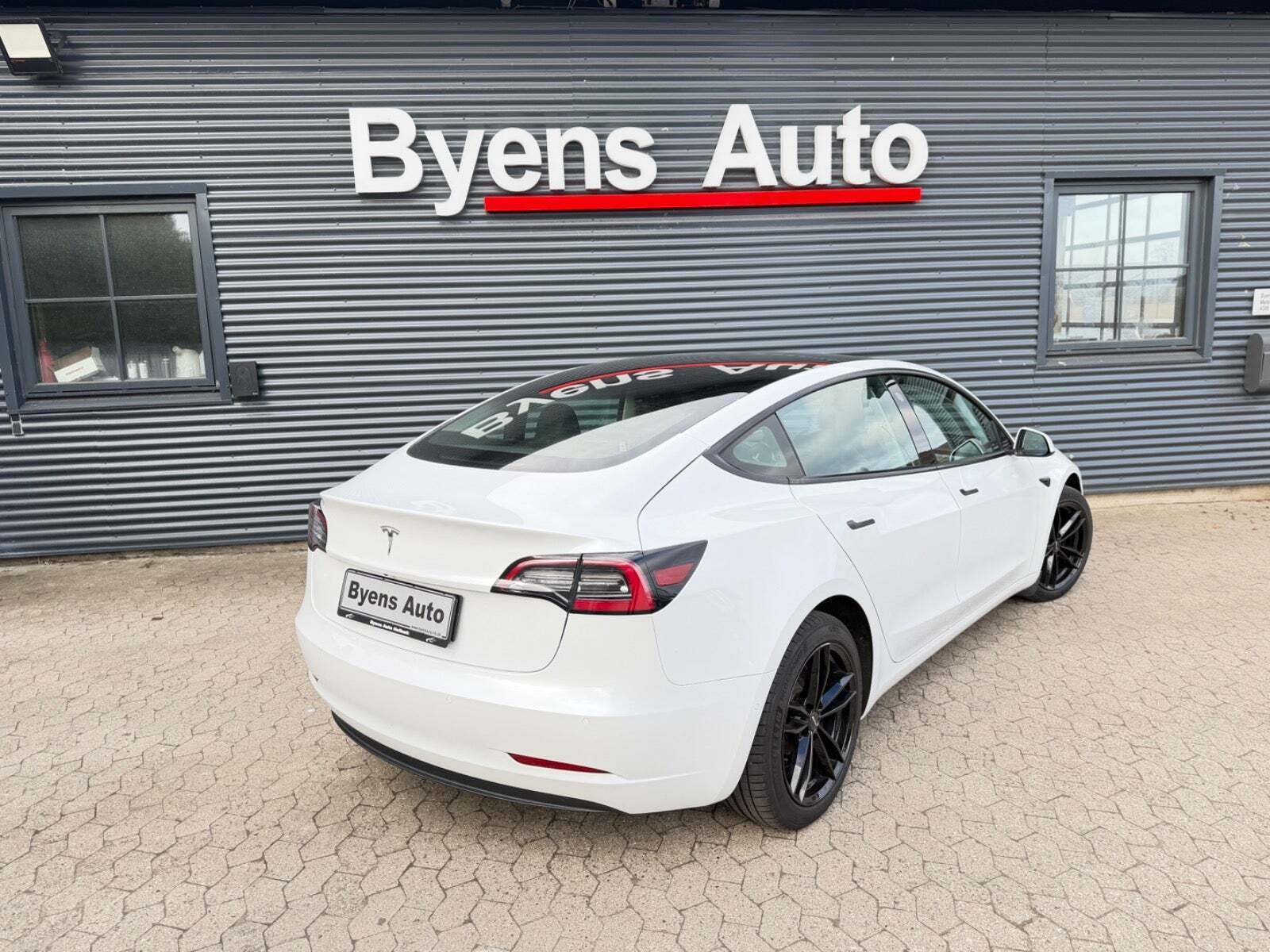 Tesla Model 3 Standard Range+ RWD