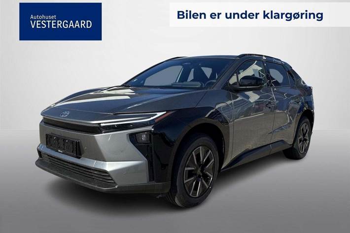 Grå Toyota BZ4X fra 2026