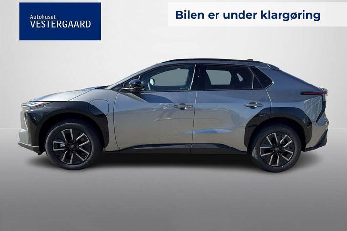 Grå Toyota BZ4X fra 2026